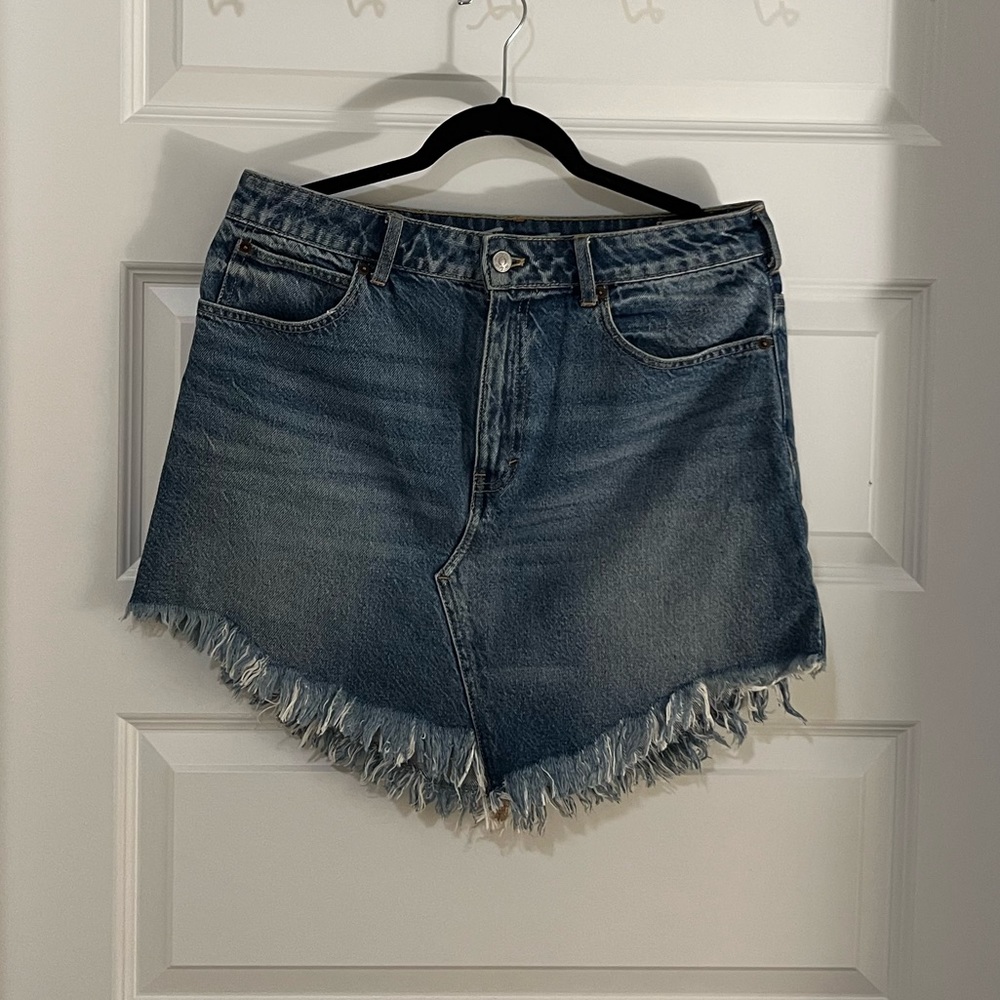 We the Free frayed denim mini skirt size 30